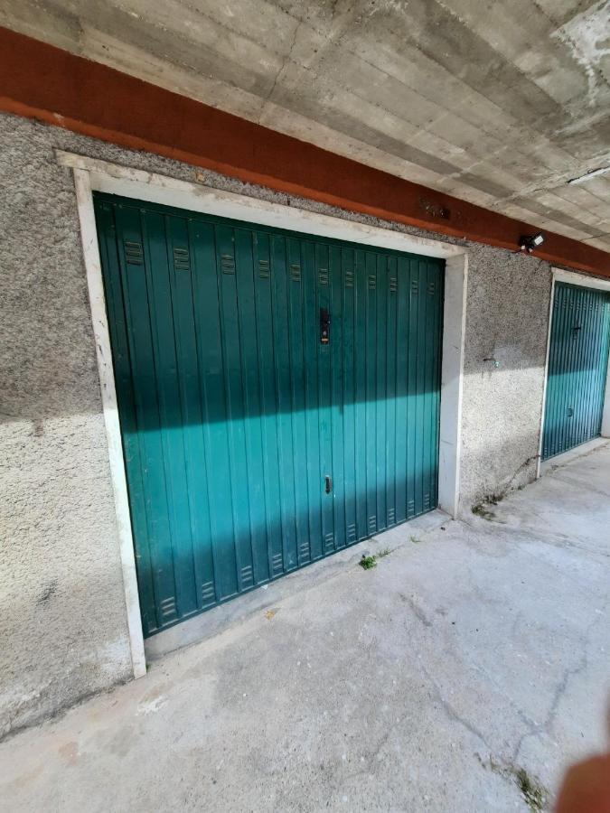 פסקיארה דל גארדה Adg Emilia 10 Appartamenti Del Garda מראה חיצוני תמונה